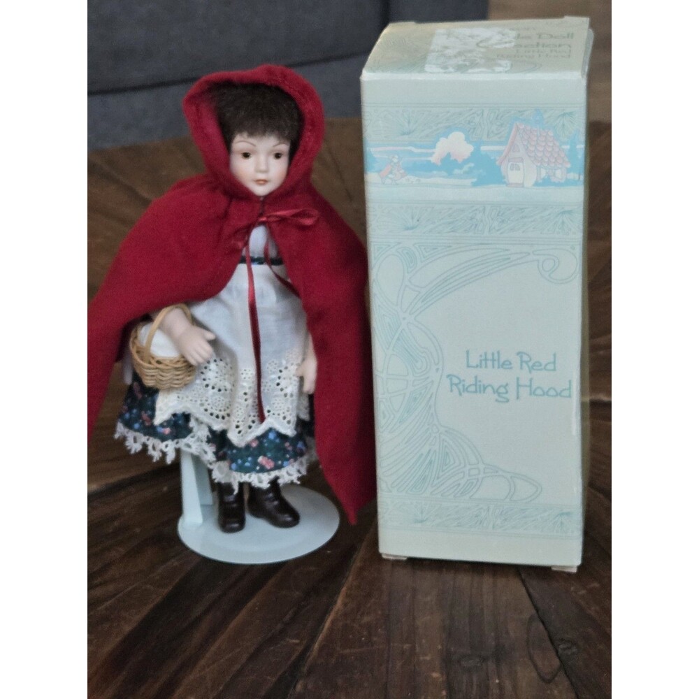 Avon Fairy Tale Doll Collection Little Red Riding Hood 8" Porcelain 1985 Box